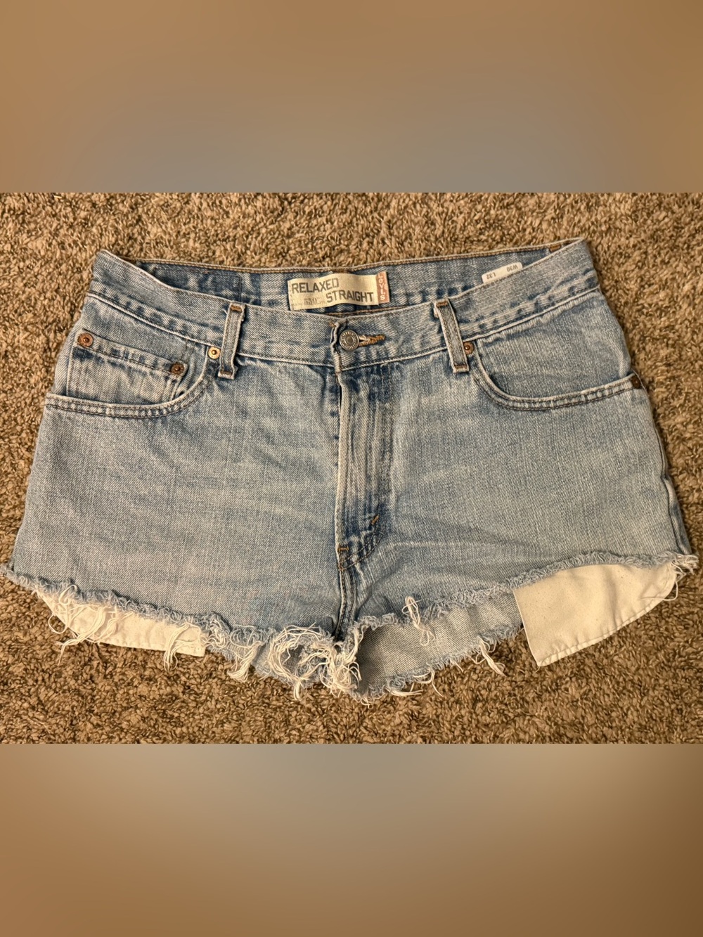 Levi's 559 Women’s Light Wash Relaxed Straight Denim Cutoff Shorts